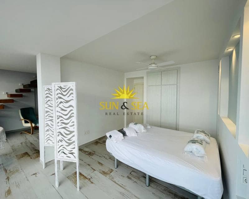 2 slaapkamer Appartement te huur in Torre del Moro met zwembad garage - € 1.200 (Ref: 8651461)