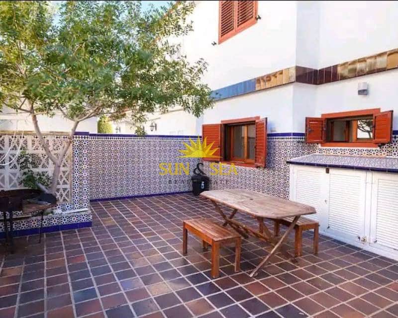 5 camera da letto Villa da affittare in La Manga del Mar Menor con piscina garage - 1.500 € (Rif: 8655856)
