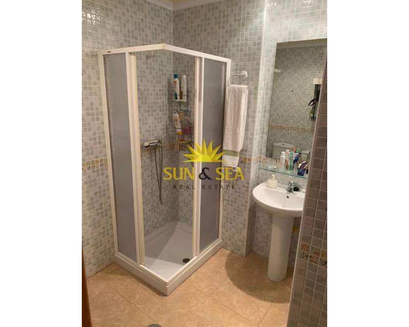 4 makuuhuone Huoneisto myytävänä paikassa Los Narejos - 300 000 € (Ref: 8657666)