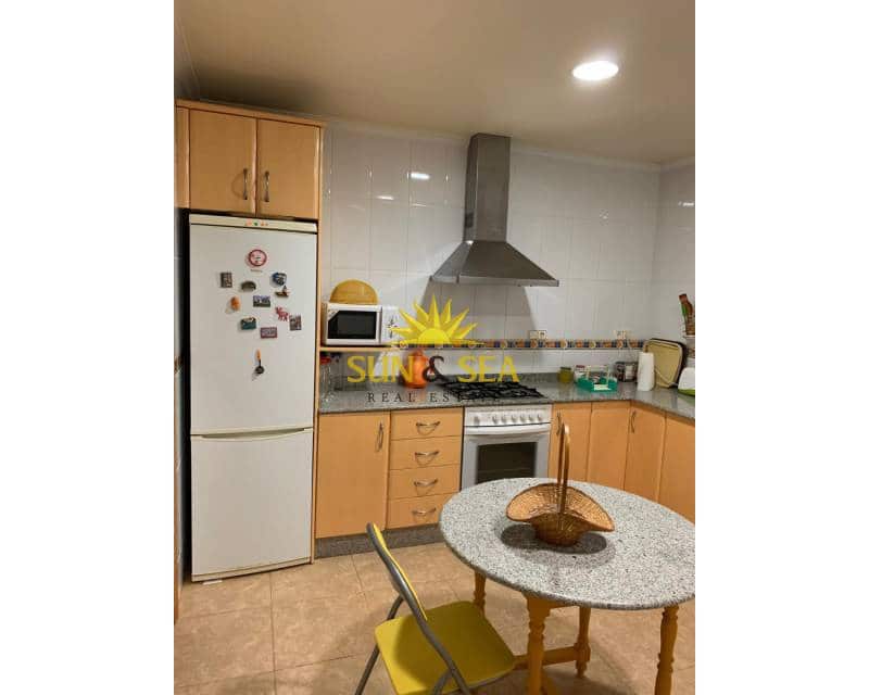 4 makuuhuone Huoneisto myytävänä paikassa Los Narejos - 300 000 € (Ref: 8657666)