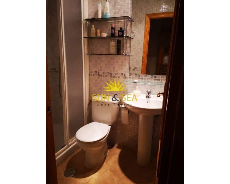 4 makuuhuone Huoneisto myytävänä paikassa Los Narejos - 300 000 € (Ref: 8657666)