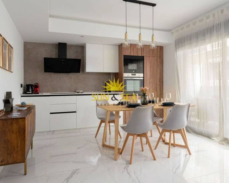 3 camera da letto Appartamento in vendita in Torrevieja con garage - 299.000 € (Rif: 8665938)