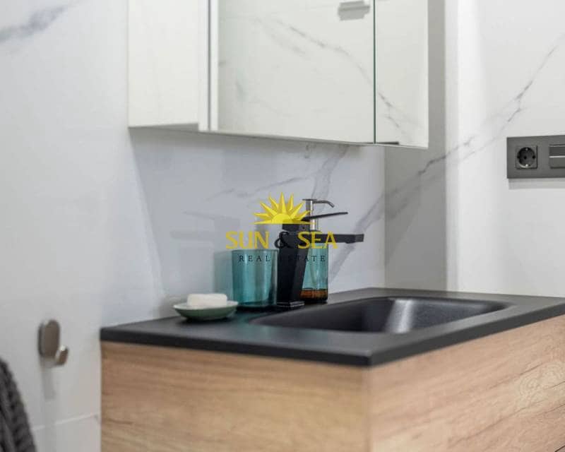 3 camera da letto Appartamento in vendita in Torrevieja con garage - 299.000 € (Rif: 8665938)