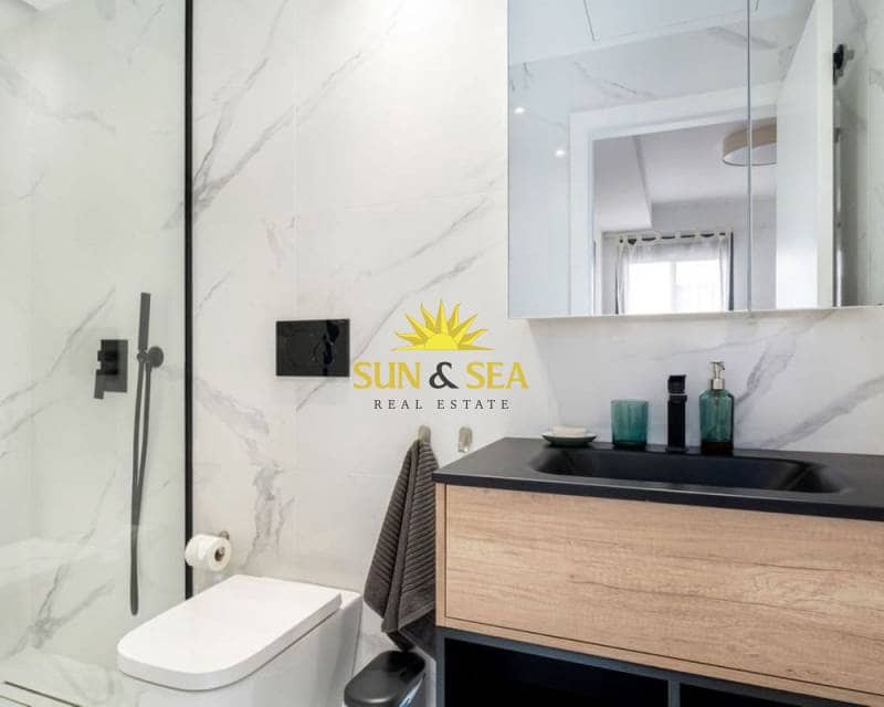 3 camera da letto Appartamento in vendita in Torrevieja con garage - 299.000 € (Rif: 8665938)