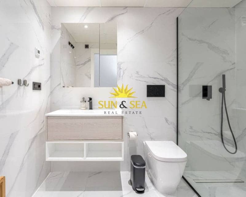 3 camera da letto Appartamento in vendita in Torrevieja con garage - 299.000 € (Rif: 8665938)