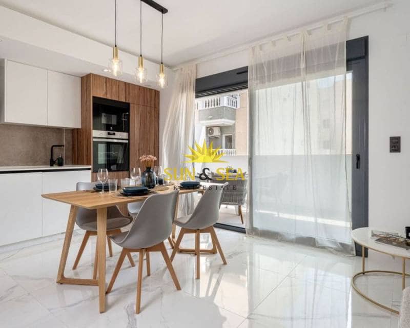 3 camera da letto Appartamento in vendita in Torrevieja con garage - 299.000 € (Rif: 8665938)