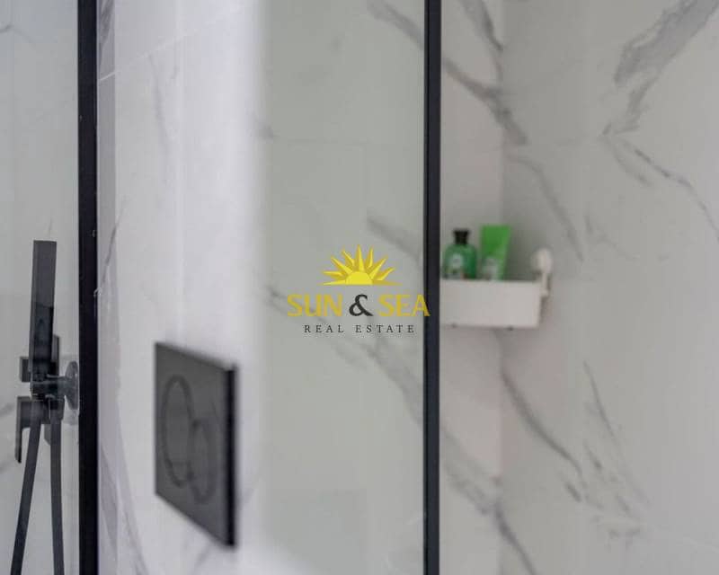 3 camera da letto Appartamento in vendita in Torrevieja con garage - 299.000 € (Rif: 8665938)