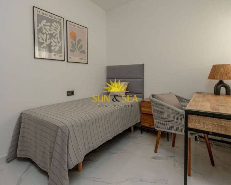 3 camera da letto Appartamento in vendita in Torrevieja con garage - 299.000 € (Rif: 8665938)