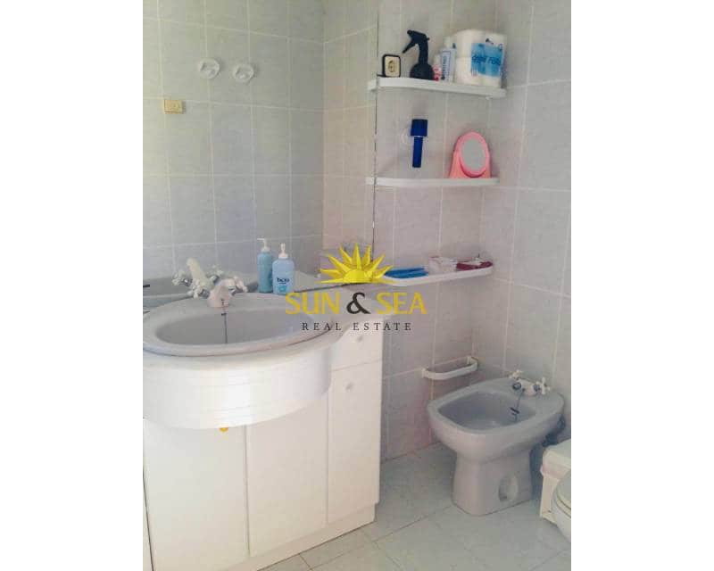 3 sovrum Lägenhet att hyra i La Manga del Mar Menor med pool garage - 1 500 € (Ref: 8666970)