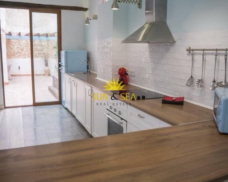 2 bedroom Apartment for holiday rental in Alicante / Alacant city - € 1,300 (Ref: 8670568)