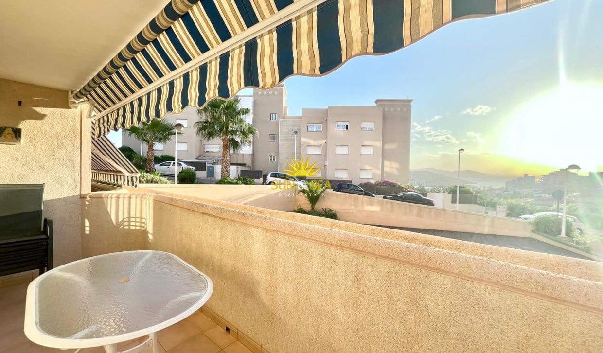 2 sypialnia Apartament na kwatery wakacyjne w La Manga del Mar Menor z basenem garażem - 600 € (Ref: 8674948)