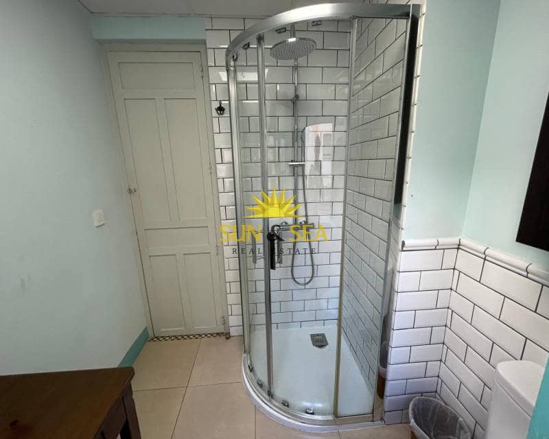 1 soveværelse Studio til leje i Alicante by - € 950 (Ref: 8678949)