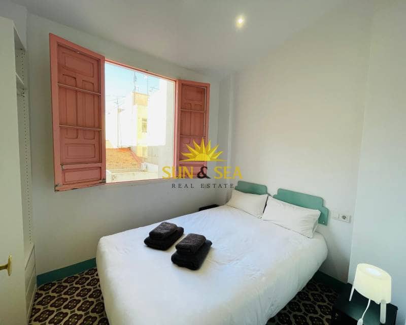 2 slaapkamer Appartement te huur in Alicante stad - € 1.200 (Ref: 8679090)