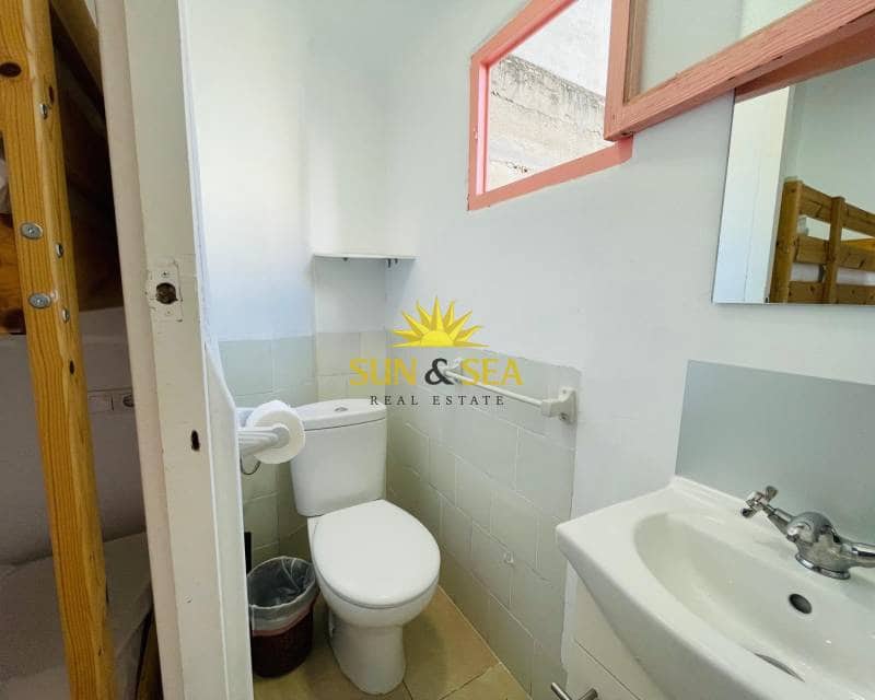 2 slaapkamer Appartement te huur in Alicante stad - € 1.200 (Ref: 8679090)