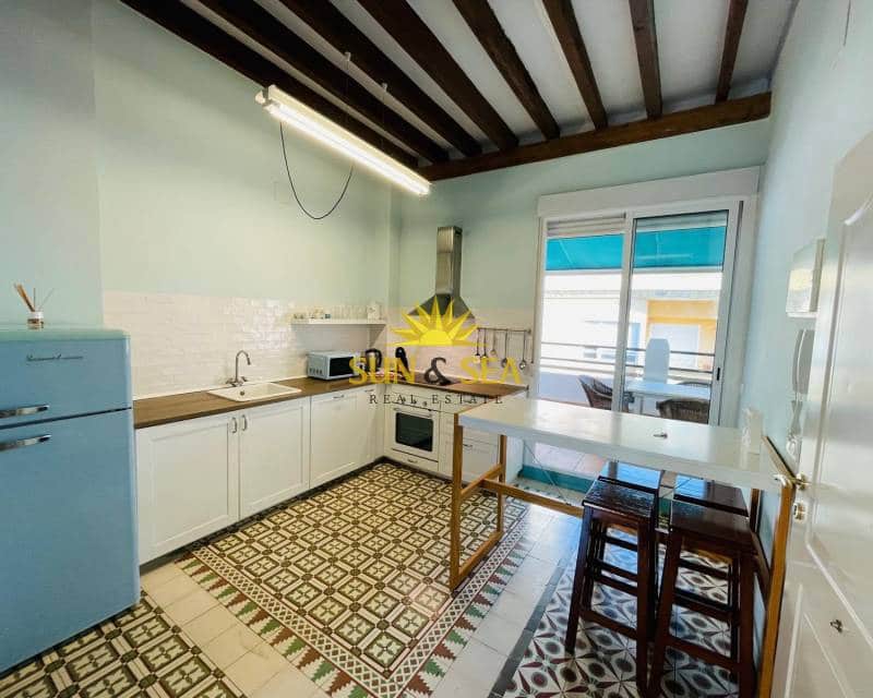 2 slaapkamer Appartement te huur in Alicante stad - € 1.200 (Ref: 8679090)