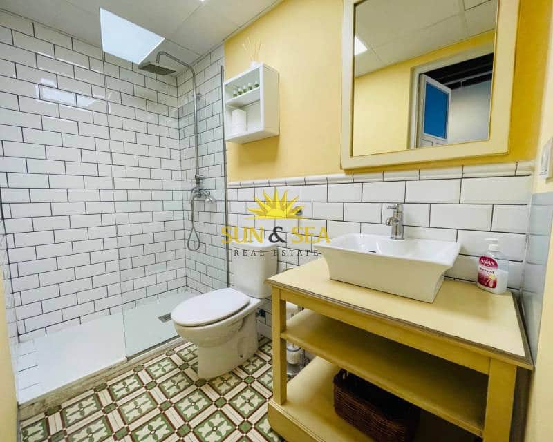 2 slaapkamer Appartement te huur in Alicante stad - € 1.200 (Ref: 8679090)