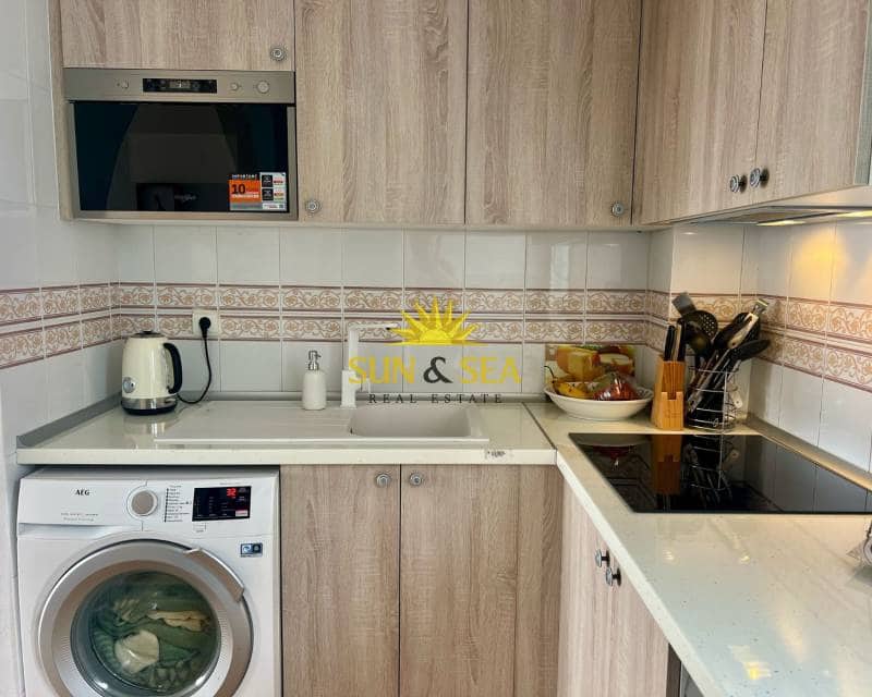 2 bedroom Townhouse for rent in Torrevieja with pool garage - € 850 (Ref: 8680366)