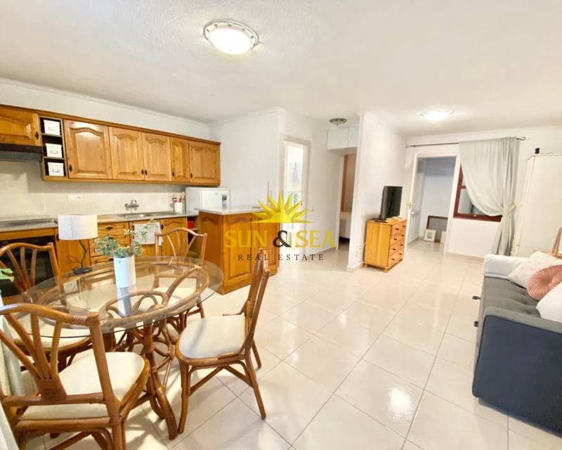 1 slaapkamer Villa te huur in Guardamar del Segura - € 850 (Ref: 8685608)