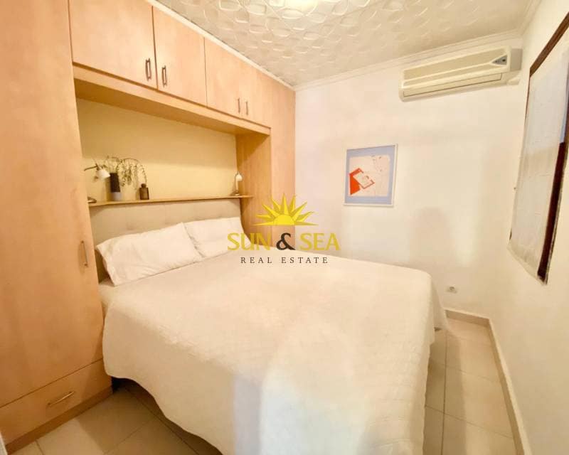 1 slaapkamer Villa te huur in Guardamar del Segura - € 850 (Ref: 8685608)