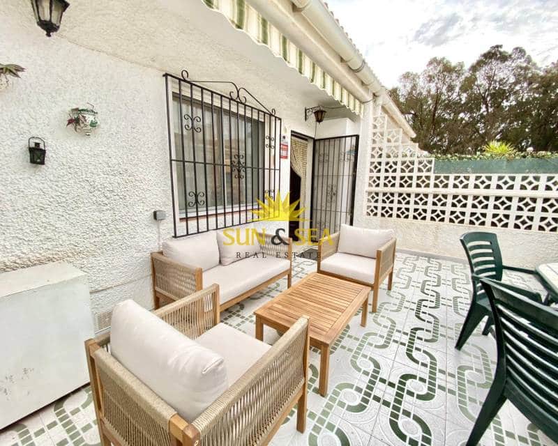 1 slaapkamer Villa te huur in Guardamar del Segura - € 850 (Ref: 8685608)