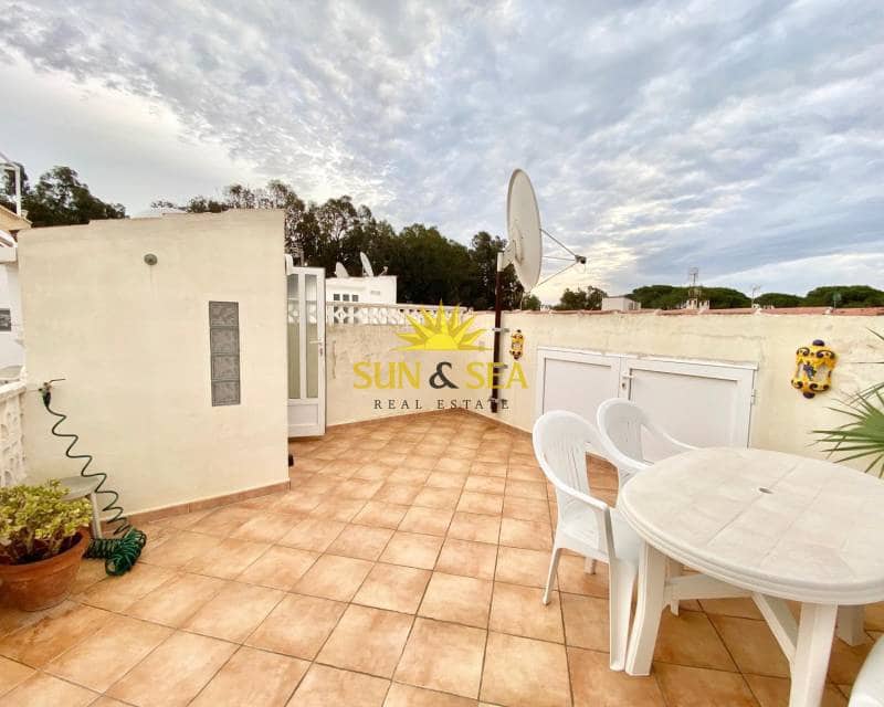 1 slaapkamer Villa te huur in Guardamar del Segura - € 850 (Ref: 8685608)