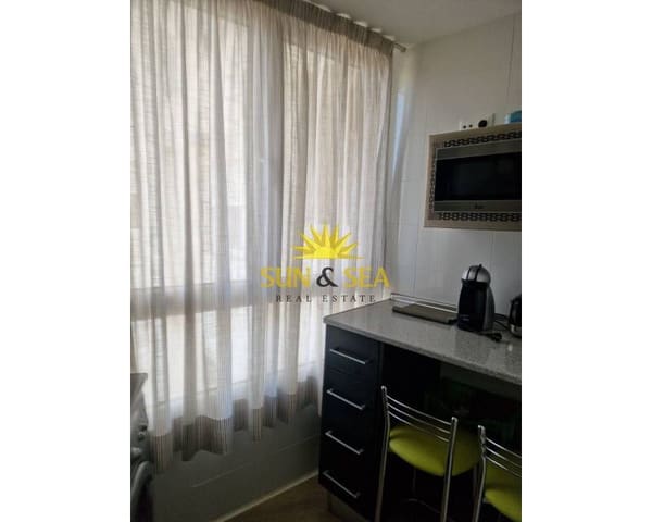 3 soverom Leilighet til leie i Cartagena Ciudad, Cartagena - € 1 000 (Ref: 8690773)