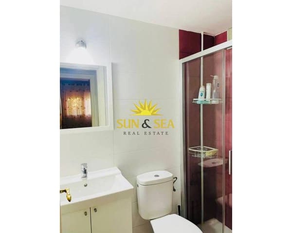 3 soveværelse Strandlejlighed til leje i La Manga del Mar Menor med swimmingpool garage - € 850 (Ref: 8692851)