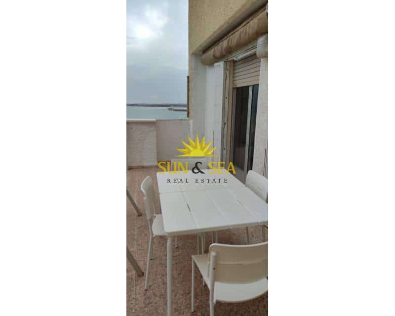 2 bedroom Penthouse for rent in Torrevieja with pool garage - € 900 (Ref: 8695919)