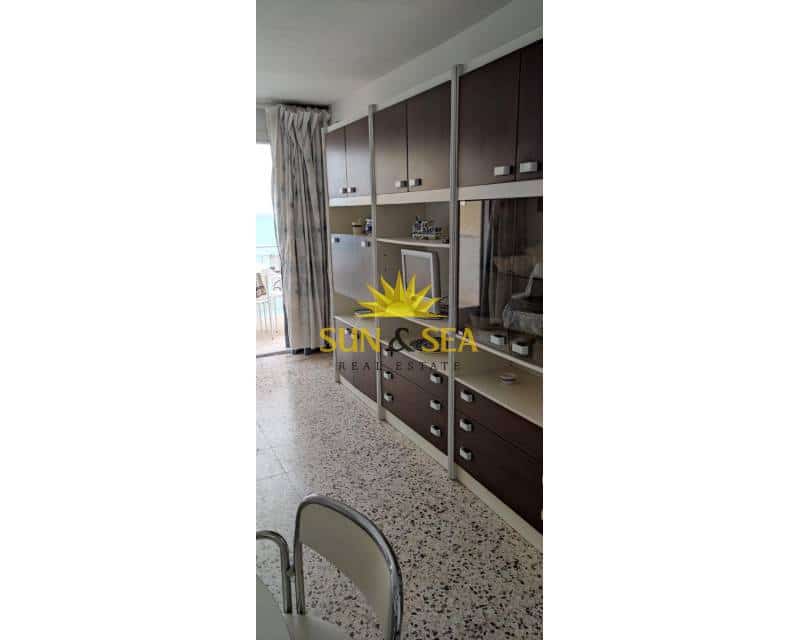 2 bedroom Penthouse for rent in Torrevieja with pool garage - € 900 (Ref: 8695919)