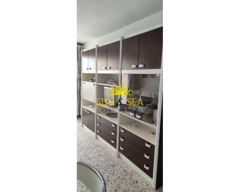 2 bedroom Penthouse for rent in Torrevieja with pool garage - € 900 (Ref: 8695919)