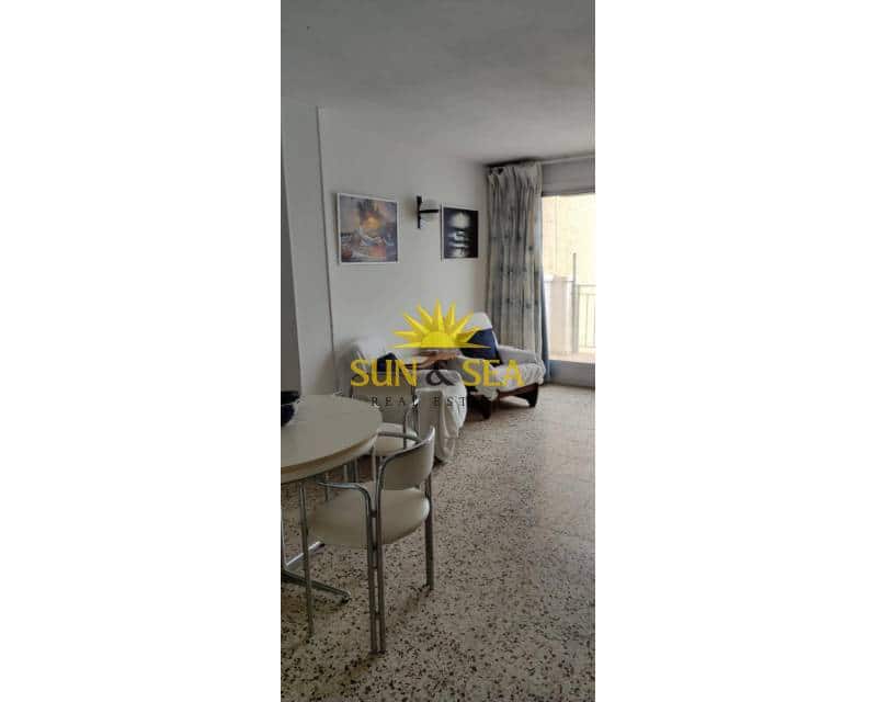 2 bedroom Penthouse for rent in Torrevieja with pool garage - € 900 (Ref: 8695919)