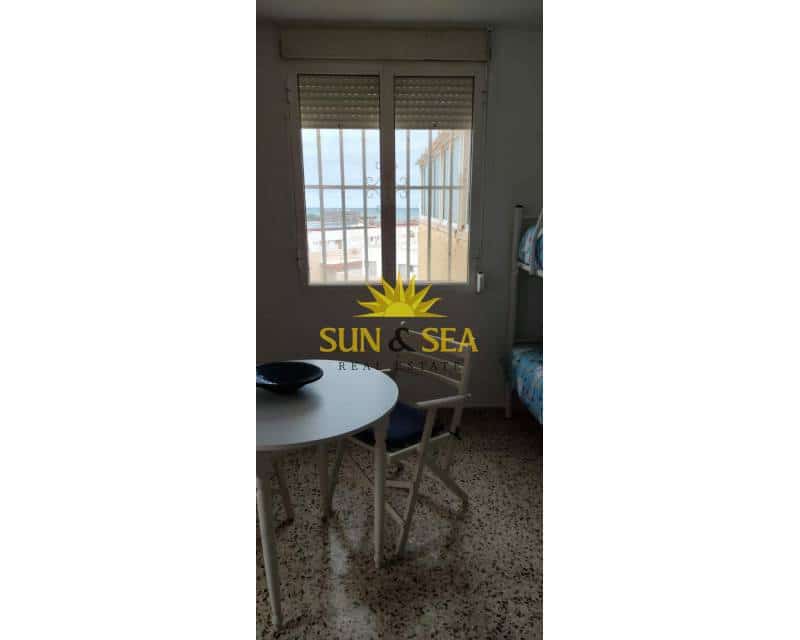 2 bedroom Penthouse for rent in Torrevieja with pool garage - € 900 (Ref: 8695919)