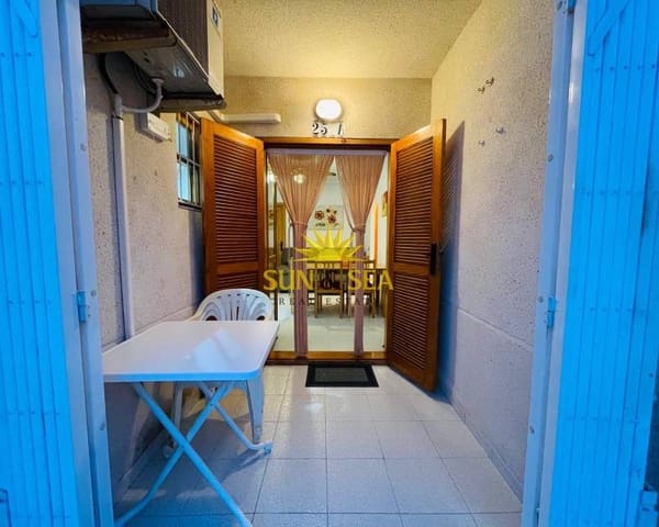 3 soveværelse Lejlighed til leje i Playa del Acequión, Torrevieja med swimmingpool garage - € 750 (Ref: 8699223)