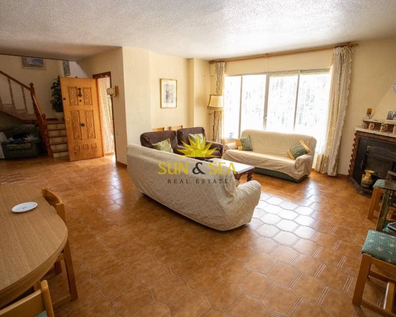 4 makuuhuone Huvila myytävänä paikassa Las Torres de Cotillas mukana uima-altaan 
autotalli - 420 000 € (Ref: 8707336)