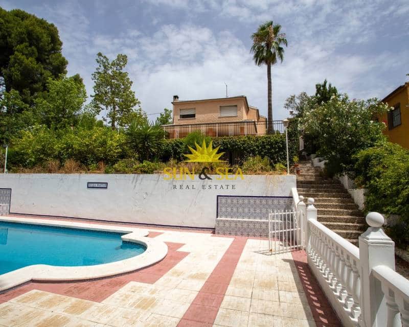 4 makuuhuone Huvila myytävänä paikassa Las Torres de Cotillas mukana uima-altaan 
autotalli - 420 000 € (Ref: 8707336)