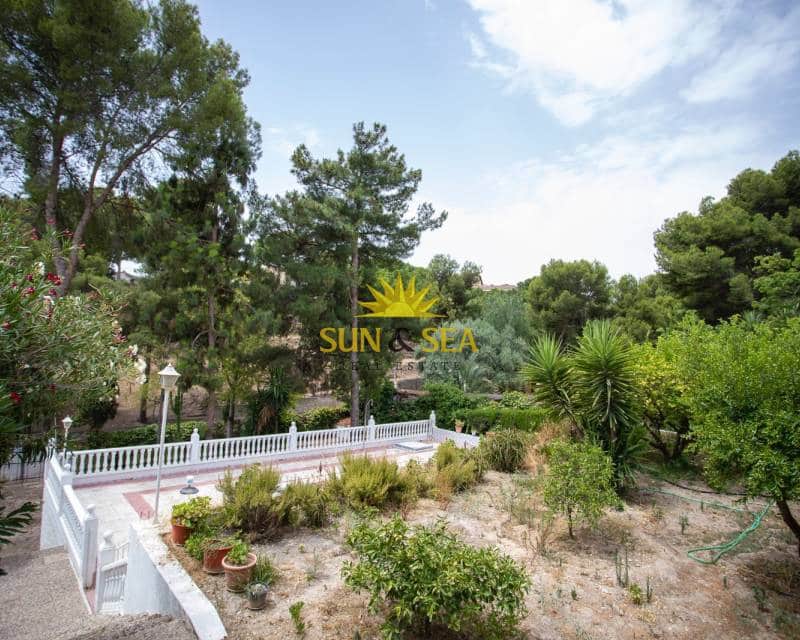 4 makuuhuone Huvila myytävänä paikassa Las Torres de Cotillas mukana uima-altaan 
autotalli - 420 000 € (Ref: 8707336)