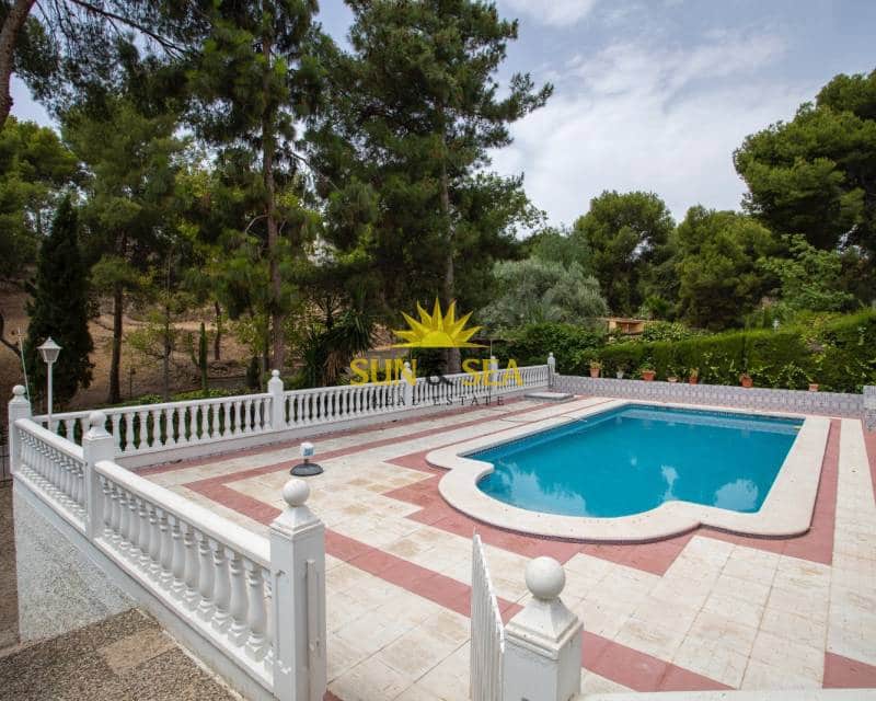 4 makuuhuone Huvila myytävänä paikassa Las Torres de Cotillas mukana uima-altaan 
autotalli - 420 000 € (Ref: 8707336)