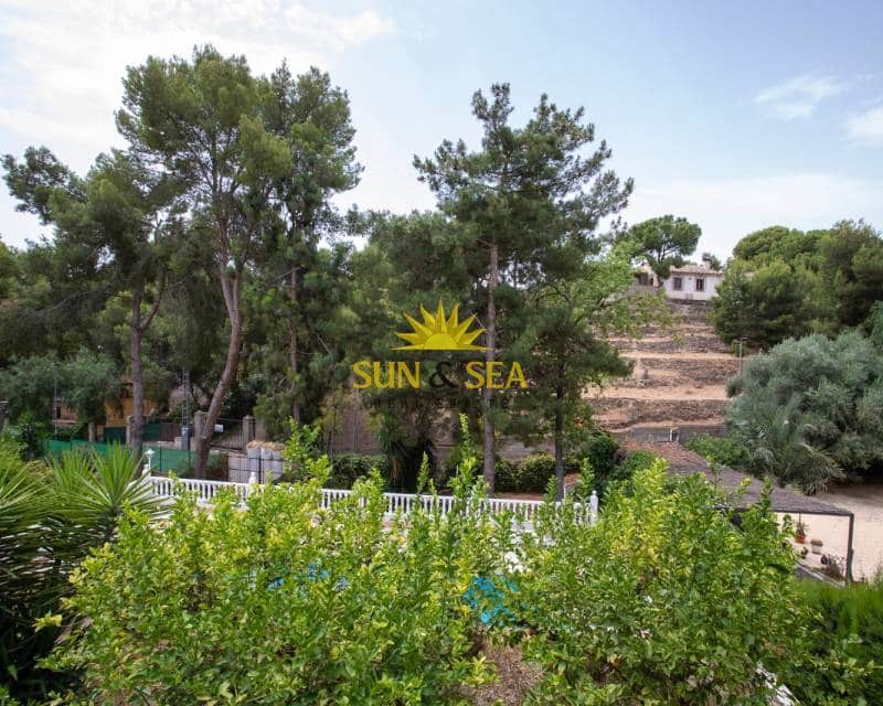 4 makuuhuone Huvila myytävänä paikassa Las Torres de Cotillas mukana uima-altaan 
autotalli - 420 000 € (Ref: 8707336)