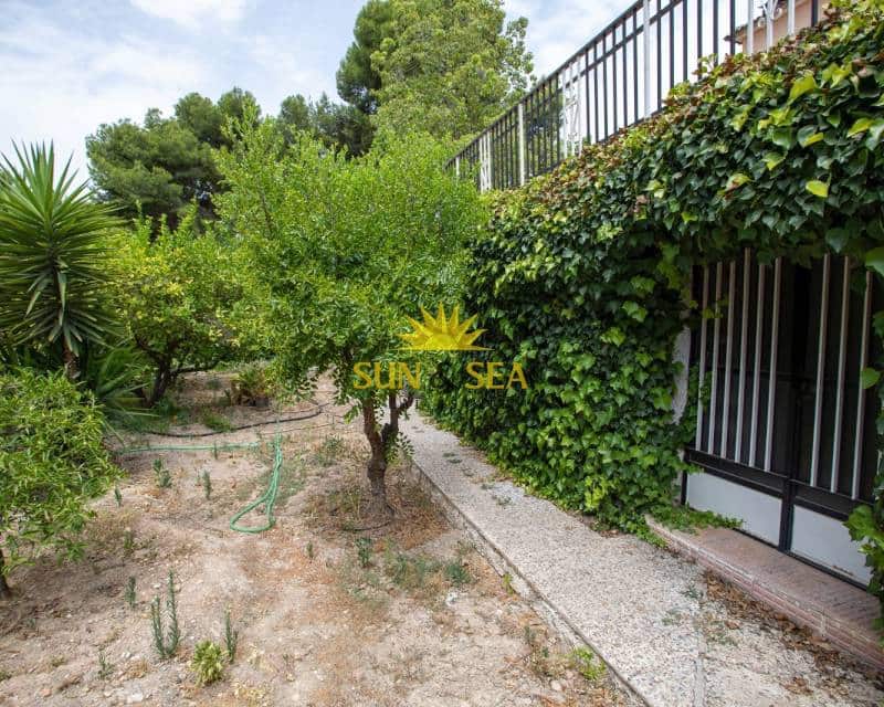 4 makuuhuone Huvila myytävänä paikassa Las Torres de Cotillas mukana uima-altaan 
autotalli - 420 000 € (Ref: 8707336)