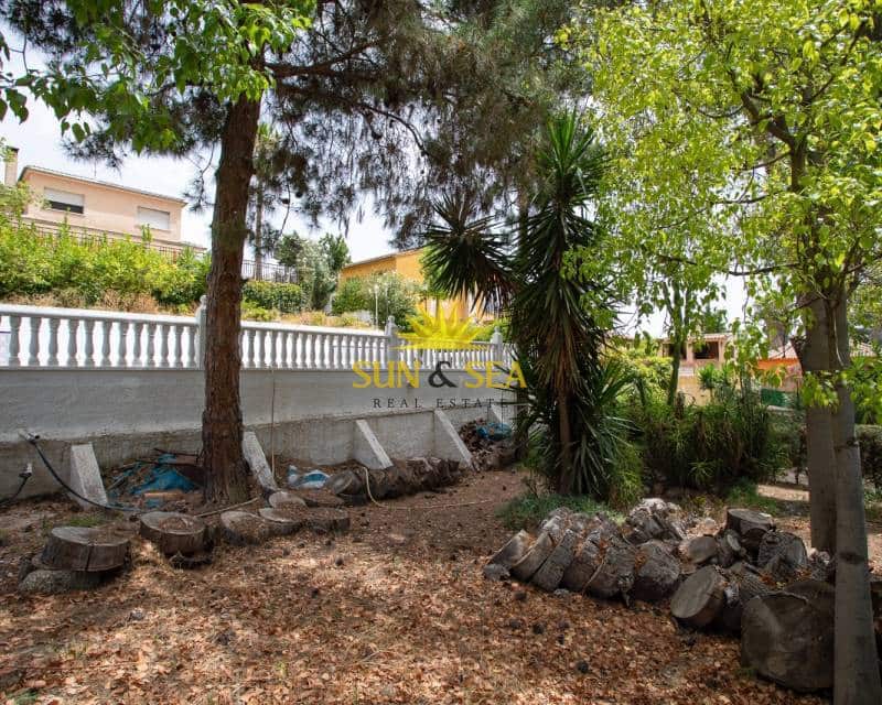 4 makuuhuone Huvila myytävänä paikassa Las Torres de Cotillas mukana uima-altaan 
autotalli - 420 000 € (Ref: 8707336)