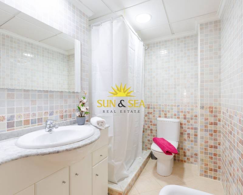 3 soverom Leilighet til leie i Guardamar del Segura - € 700 (Ref: 8707468)