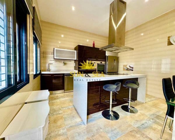 4 sypialnia Willa do wynajęcia w Torre de la Horadada, Pilar de la Horadada z basenem garażem - 3 000 € (Ref: 8707517)