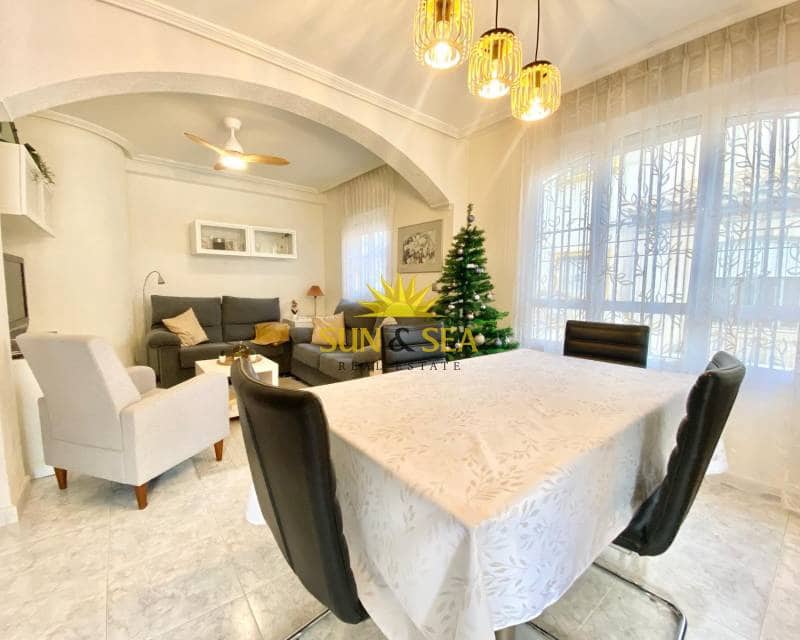 2 Zimmer Villa zu vermieten in Orihuela Costa mit Pool Garage - 1.050 € (Ref: 8708296)