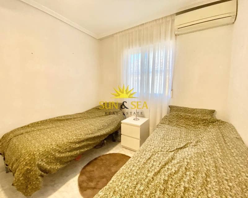 2 Zimmer Villa zu vermieten in Orihuela Costa mit Pool Garage - 1.050 € (Ref: 8708296)