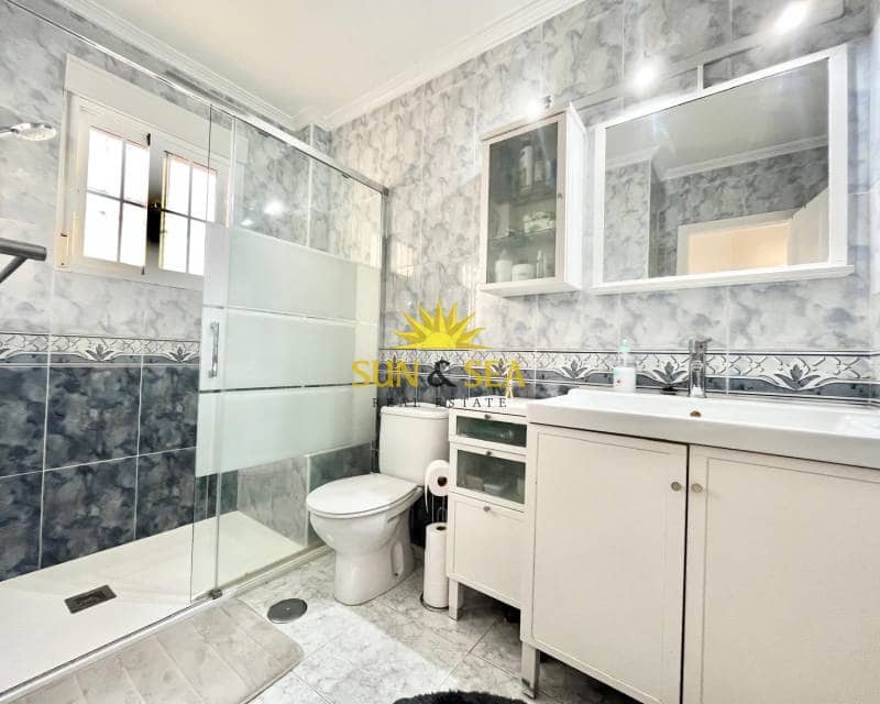 2 bedroom Villa for rent in Orihuela Costa with pool garage - € 1,050 (Ref: 8708296)