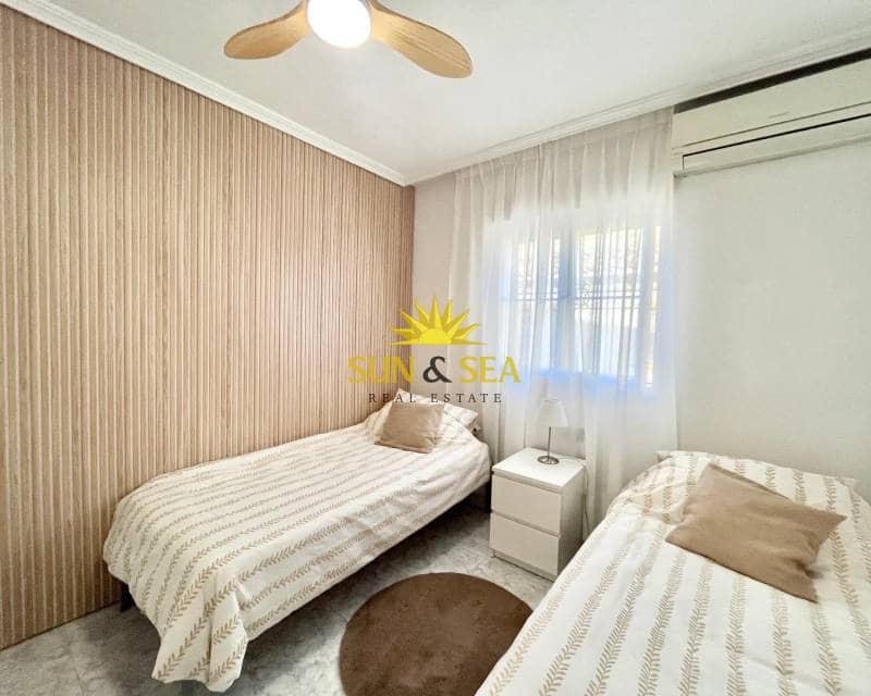 2 bedroom Villa for rent in Orihuela Costa with pool garage - € 1,050 (Ref: 8708296)