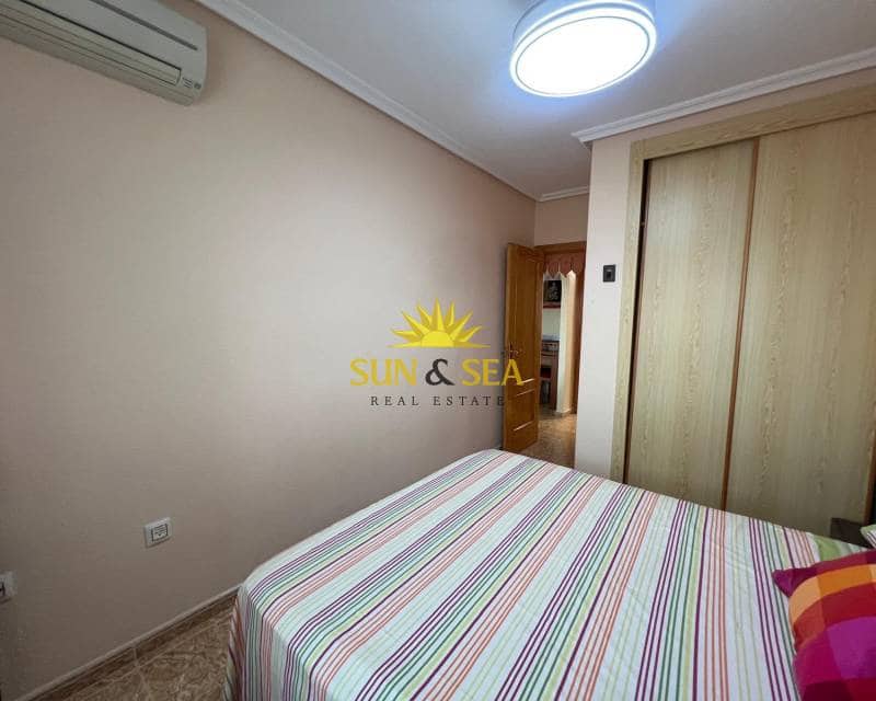 3 sovrum Lägenhet att hyra i Mar de Cristal med pool - 650 € (Ref: 8708918)