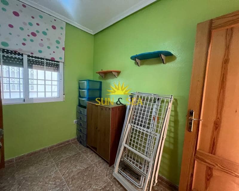 3 sovrum Lägenhet att hyra i Mar de Cristal med pool - 650 € (Ref: 8708918)