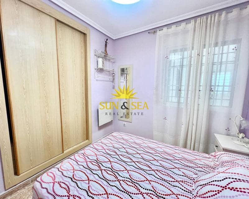 3 sovrum Lägenhet att hyra i Mar de Cristal med pool - 650 € (Ref: 8708918)