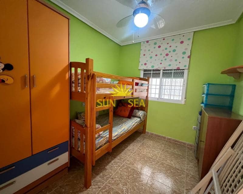 3 sovrum Lägenhet att hyra i Mar de Cristal med pool - 650 € (Ref: 8708918)